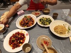 -肥肥虾庄·金牌油焖大虾(杨园滨江时代walk店)