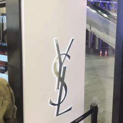 -YVESSAINTLAURENT