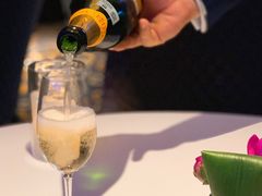 凯歌皇牌香槟-AZUR聚(香格里拉饭店)