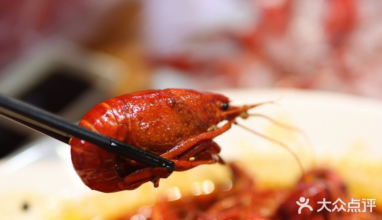 回味甘甜，夏天就是要吃冰镇小龙虾！