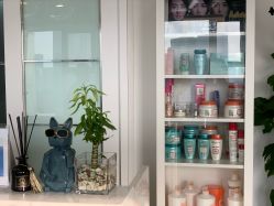 点击看大图 门面-CE·专业蛋白•羽毛接发·潮色烫染品牌店