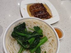 -香港新发烧腊茶餐厅(水围店)