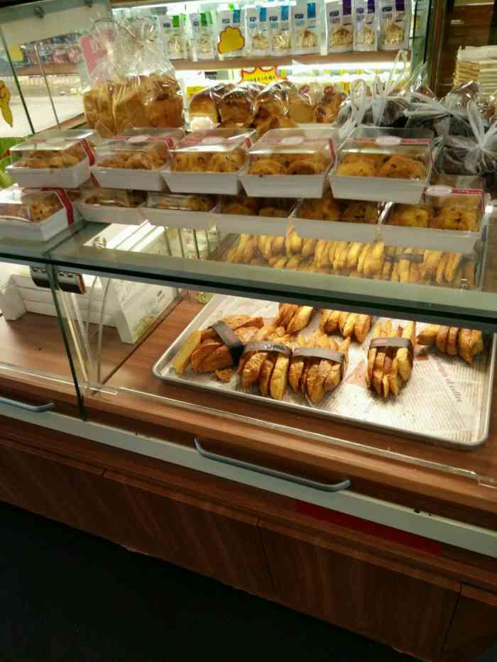 美可时(和平银座店)-"银座超市二楼的面包店～口味还可以,价格不.