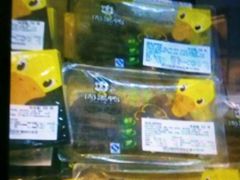 -周黑鸭(郑州新世界百货店)