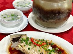 -先鲜鲫鱼粥