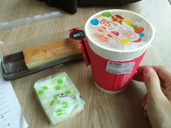 -85度C(生甜甜圈研究工坊·上海平凉店)