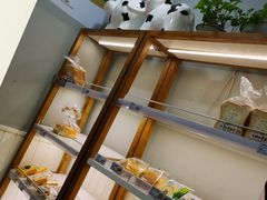 面包甜点陈列柜-一鸣真鲜奶吧(卫岗店)