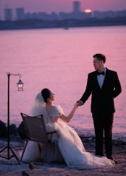 -雪中彩影婚纱摄影·微光艺术中心