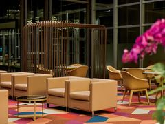 -奔驰上海利星(七宝店)