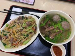 -飞厦老二手槌牛肉丸店