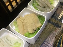 -龙虾风暴(松江店)