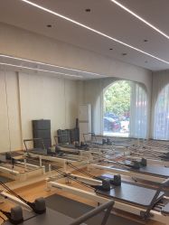 -依灵瑜伽普拉提连锁