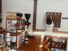 -Line 咖啡(石厦花园店)