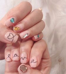 -Pink You美甲美睫纹绣定制中心