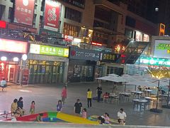 -华润万家(朱雀大街店)