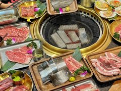 -何发发和牛烧肉·鳗鱼榴莲放题自助(乐峰广场店)
