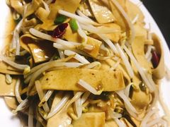 绿豆芽炒豆皮-功德盛饭店(奎中路店)