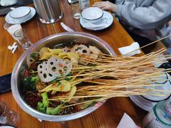 串串香-歪串串(松江新城店)