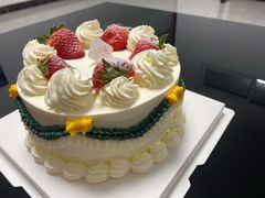-山与蓝·轻糖鲜果蛋糕(勒泰店)