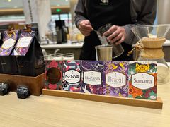 -星巴克臻选(深圳龙华红山天虹店)