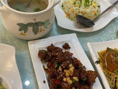 -六和聚传统烤鸭.天津菜(和平店)