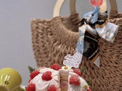 -花花卷卷·鲜食蛋糕(静安久光百货店)