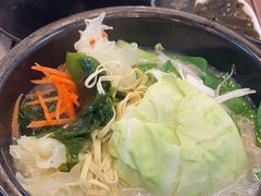 -灵芝妹子海鲜米线(瓦房店新玛特店)