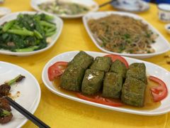 菜汁豆腐-巫记鸡饭店