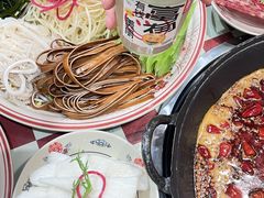 -赵美丽重庆火锅(西安直营总店)