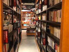 -SISYPHE BOOKS西西弗书店(龙湖滨江天街店)