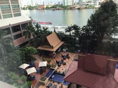 -曼谷湄南河畔华美达广场酒店