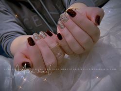 -沫儿·美甲美睫·半永久·皮肤管理