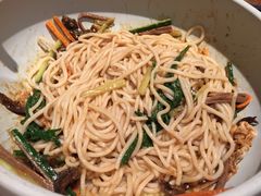 -云海肴·汽锅鸡·云南菜(天山百盛优客店)