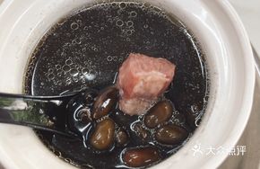 Cooked Rehmannia Black Bean Soup