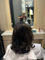 -HAIR CORNER