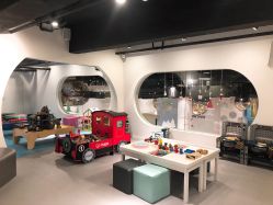 -MINI MARS KIDS CLUB亲子家庭中心(长宁天山店)