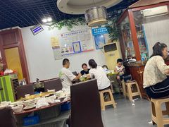 大堂-颜氏双江清水鱼一养身火锅(磁器口店)