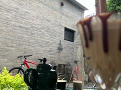 -出走咖啡·面包(宋庄店)