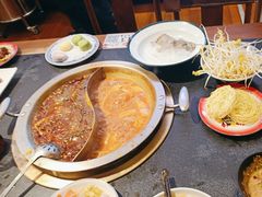 -沸炉重庆老火锅(军事博物馆店)