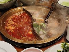 -小天鹅火锅·一线江景洪鼎旗舰店(洪崖洞店)