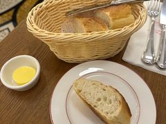 餐前包-Entrecôte 法国牛扒馆(保利·时光里店)