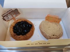 -好利来(上海虹桥新天地Lab主题店)