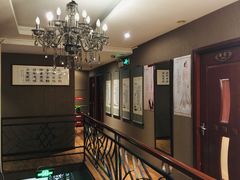 -莱蔻·圣灸堂·推拿艾灸(天山店)