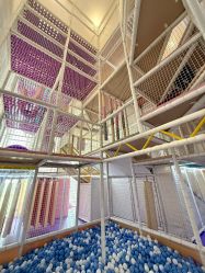 -奈尔宝·儿童乐园·亲子餐厅(华采天地店)