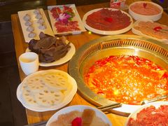 -城墙拐拐火锅(三峡广场黑金冠店)