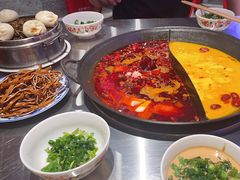 -朱光玉火锅馆(正弘城店)