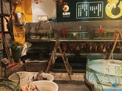 -黄泥岗·地道湖北菜(奥特莱斯店)