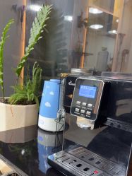 -卡木里发型工作室