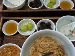 -蟹上黄·蟹黄面·江南糖水(人民广场店)