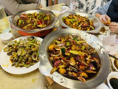 -休记光头香辣蟹干锅店(衣冠庙店)